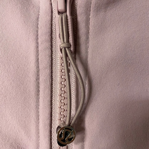 Pink lululemon define jacket - Picture 4 of 5